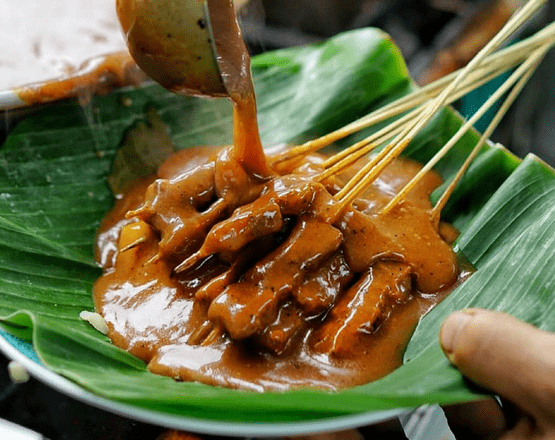 Sate Padang Ajo Ramon. Image: Instagram/@kayanyaenak