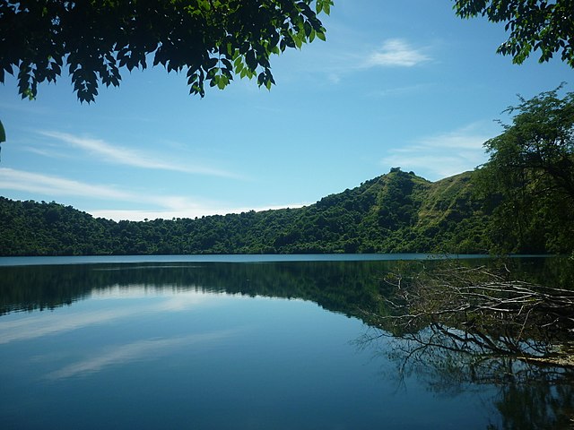 Danau Satonda.  Image: Wikipedia/Odading