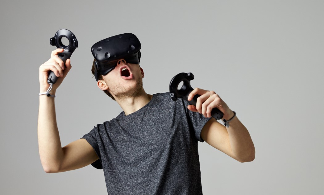 Jangan Buru-Buru Bro, Pertimbangkan Ini Sebelum Beli Headset VR