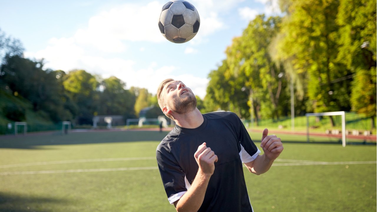 3 Tipe Header yang Bisa Lo Pakai Buat Finishing Sundul!