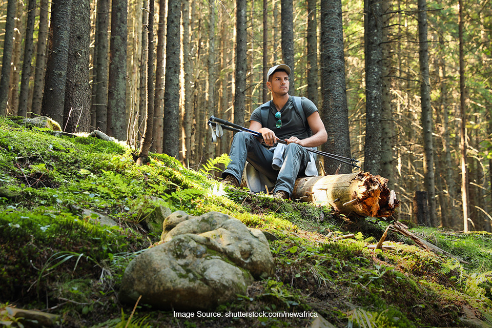 istirahat di jalur mendaki