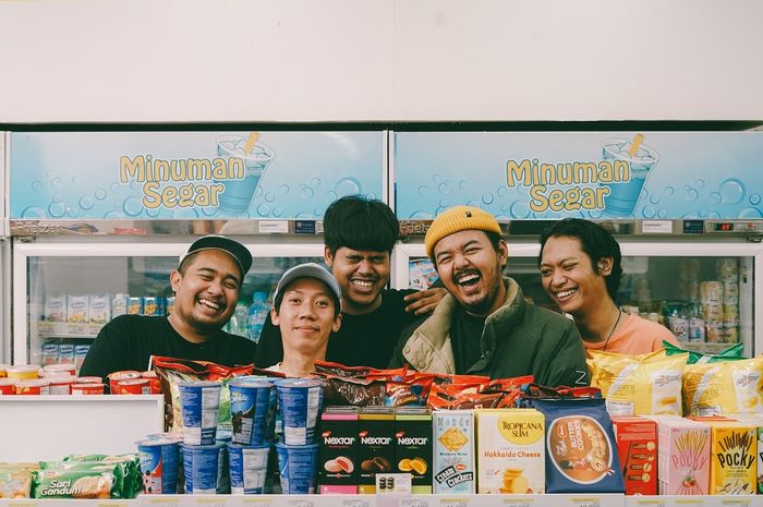 Heartbreakclub lepas single anyar, Beyond Unreasonable