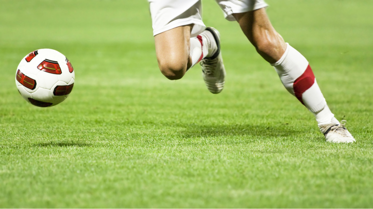 TEKNOLOGI SEMAKIN CANGGIH, SHIN GUARD SEKARANG BISA LACAK PERFORMA PEMAIN!