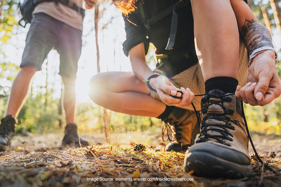 trik mengikat tali sepatu hiking