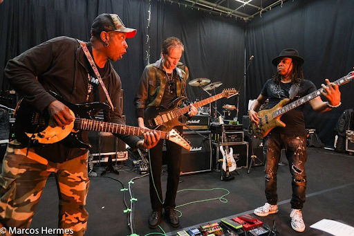 Living Colour Kerjakan Ulang Lagu Lama Bersama Steve Vai