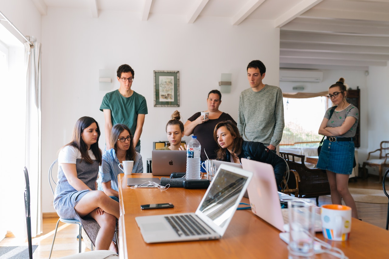 Ilustrasi bisnis gen Z. Image: Fox/Pexels