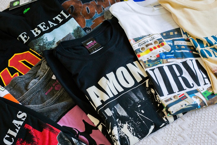 Bikin Baju Band Sebagai Bagian Promosi