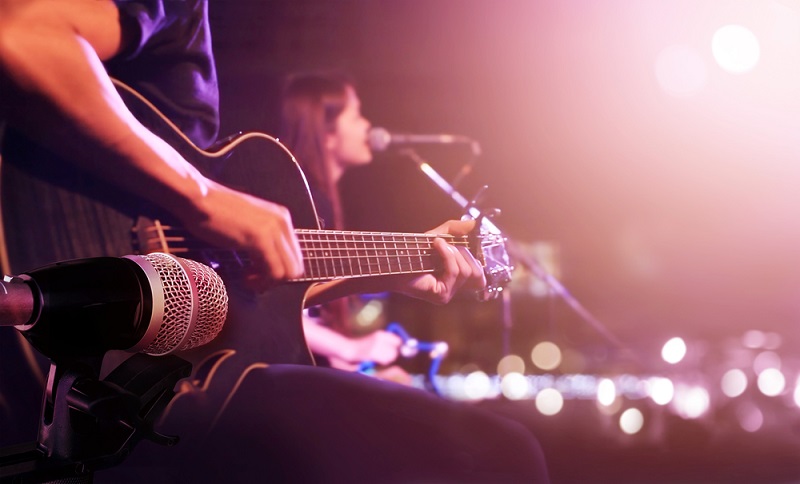 11 Lagu Akustik Bahasa Inggris Terpopuler Sepanjang Masa