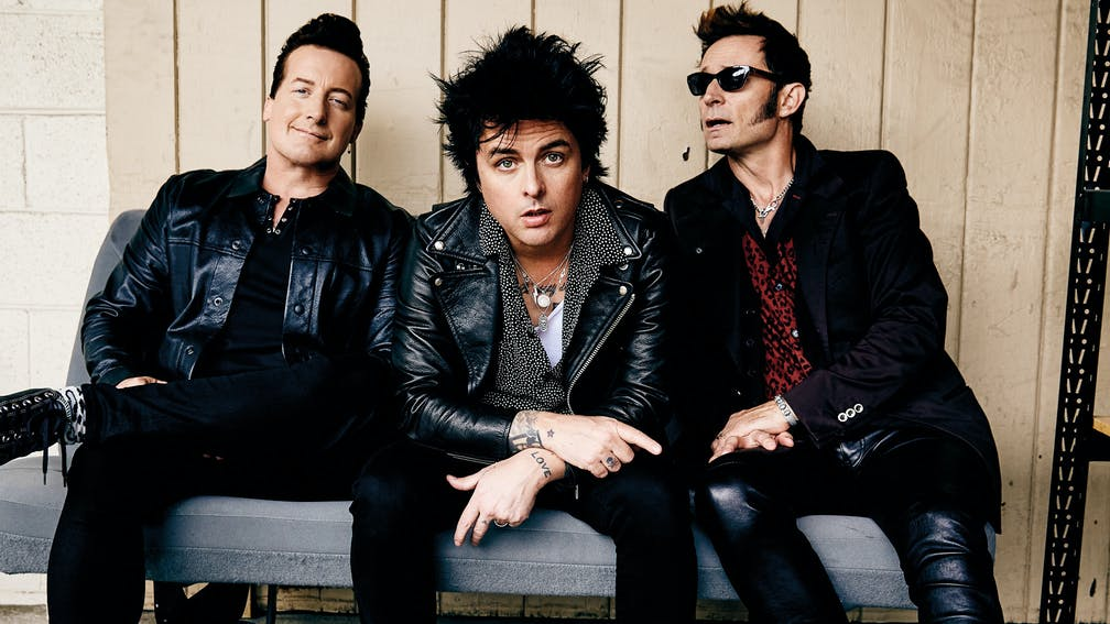 Green Day Unggah Keseruan Konser lewat Video Klip “Pollyanna”
