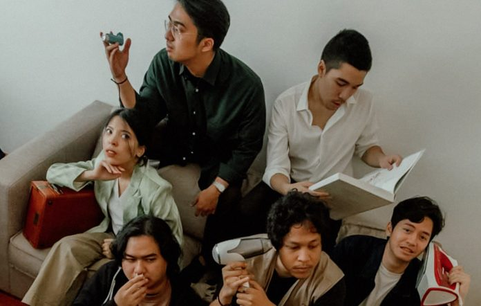 Lomba Sihir Kenalkan EP Tentang Kehidupan di Jakarta