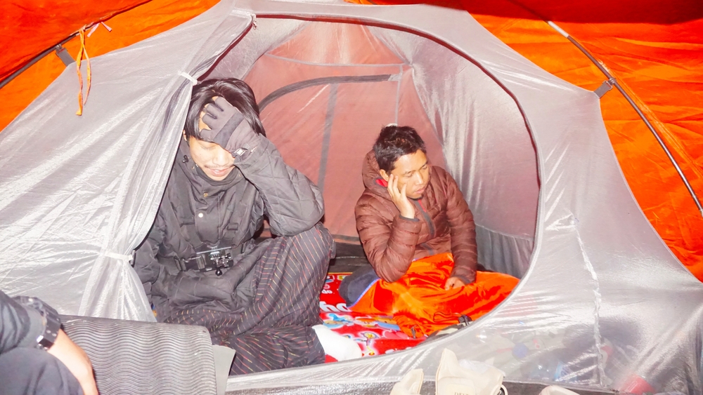 Tips tidur pulas di tenda