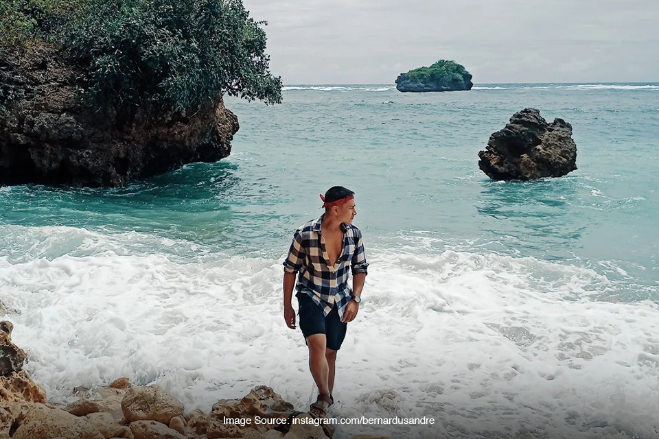 Pantai Kondang Merak Malang