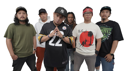 7 Kurcaci Kembali Menghentak dengan Adaptasi Evolusi