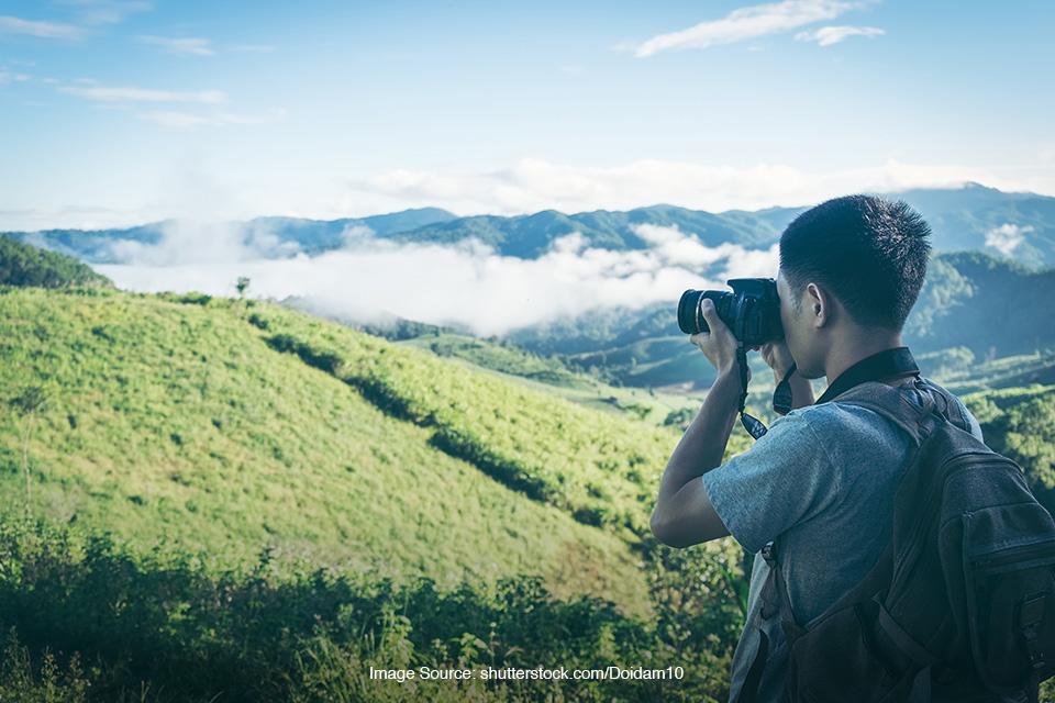 berfoto di alam terbuka