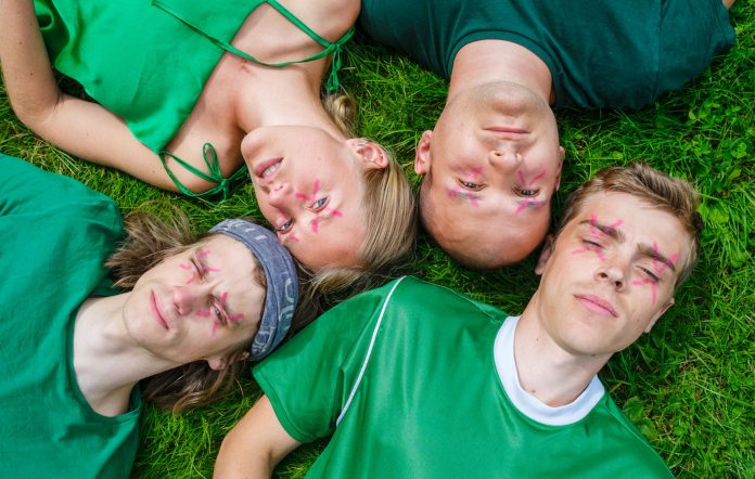 Pom Poko Bagikan Single “Mellow” Terbaru, Enduro Corner