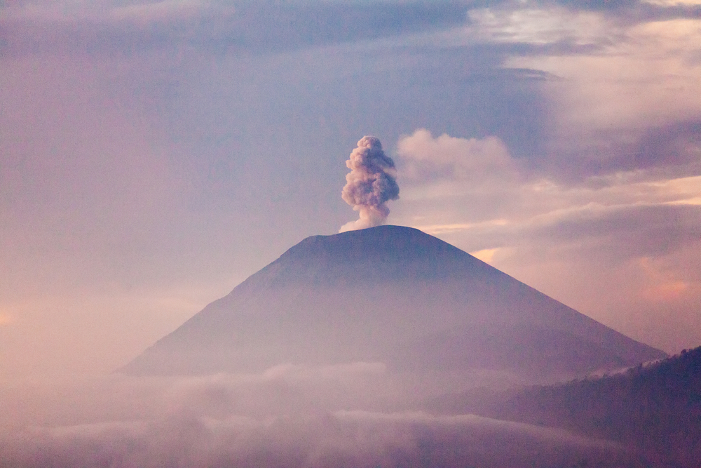 1308gunung-semeru-puncak-mahameru_20150813_105039