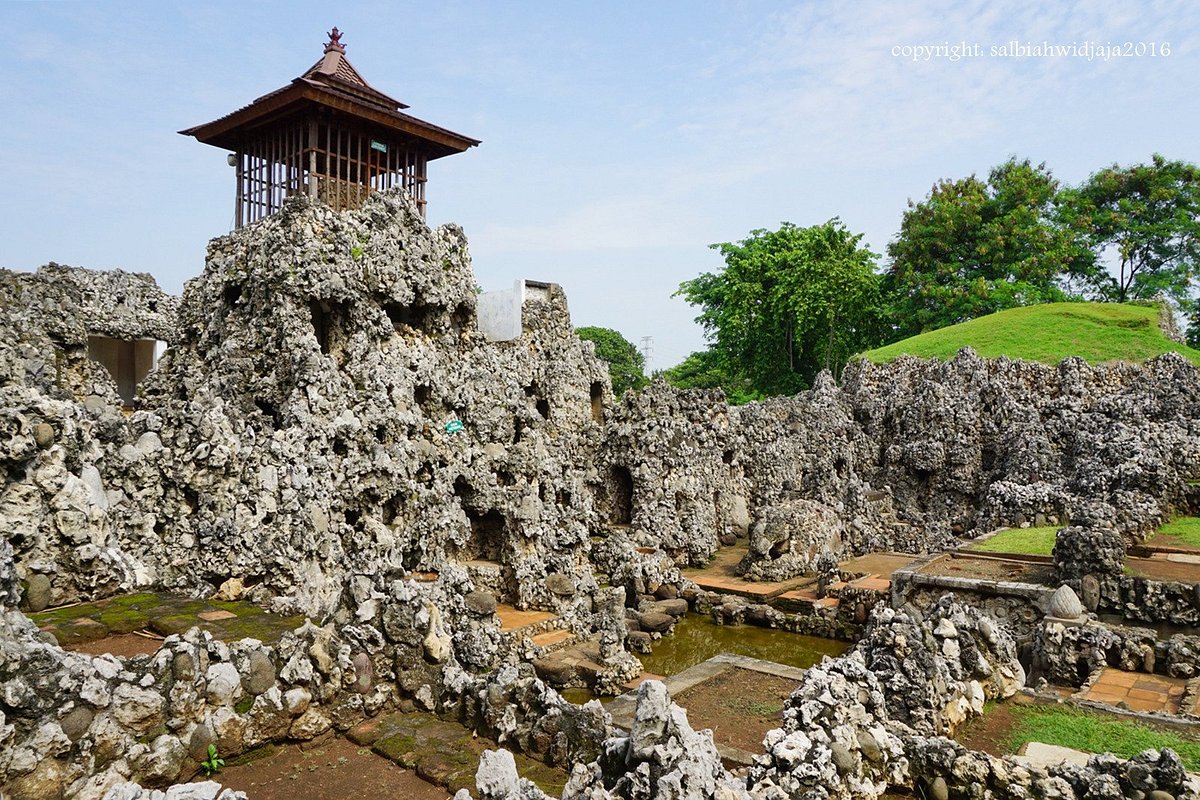 Gua Sunyaragi. Image: Tripadvisor