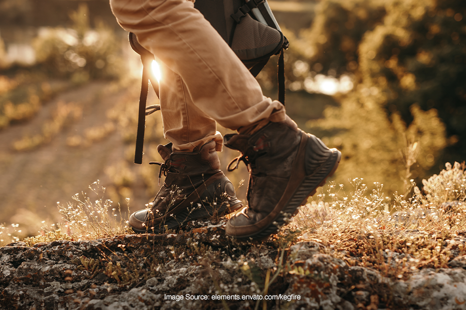 sepatu hiking