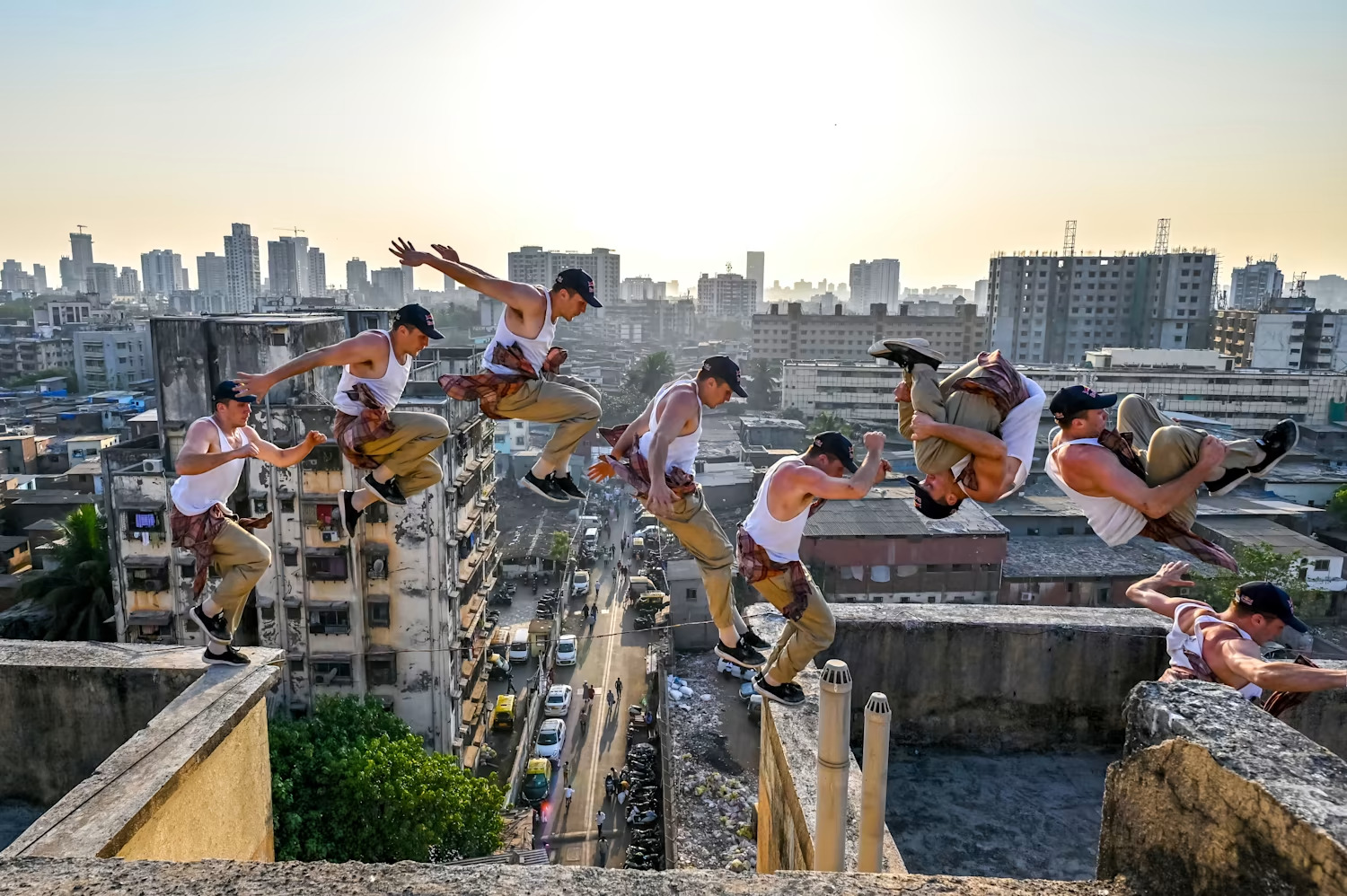 Jason Paul, Akrabi Tempat Ikonik dengan Parkour