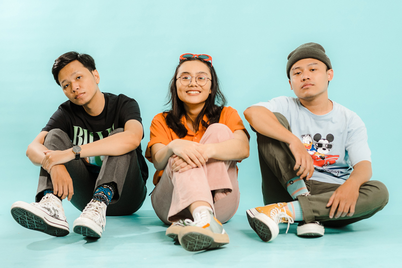 Sunwich Cetak Single Baru, The Bended Man