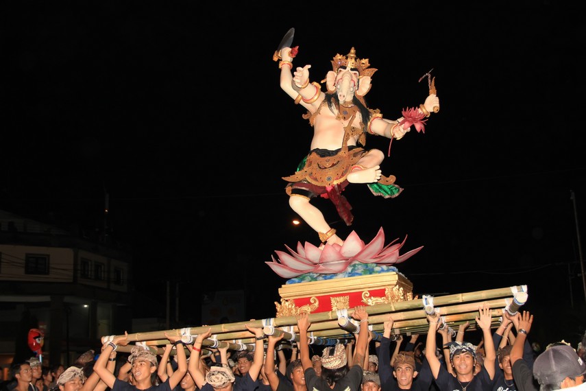 Pawai Ogoh-Ogoh. Image: Indonesia Kaya