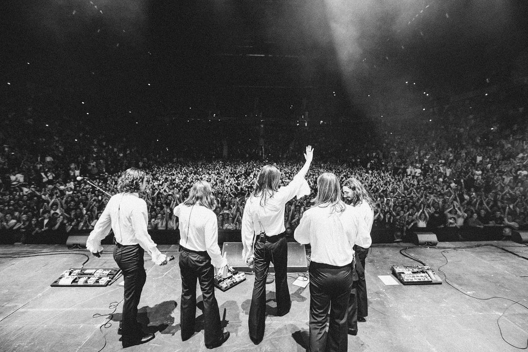 Jelang Album Anyar, Blossoms Rilis Single “The Sulking Poet”