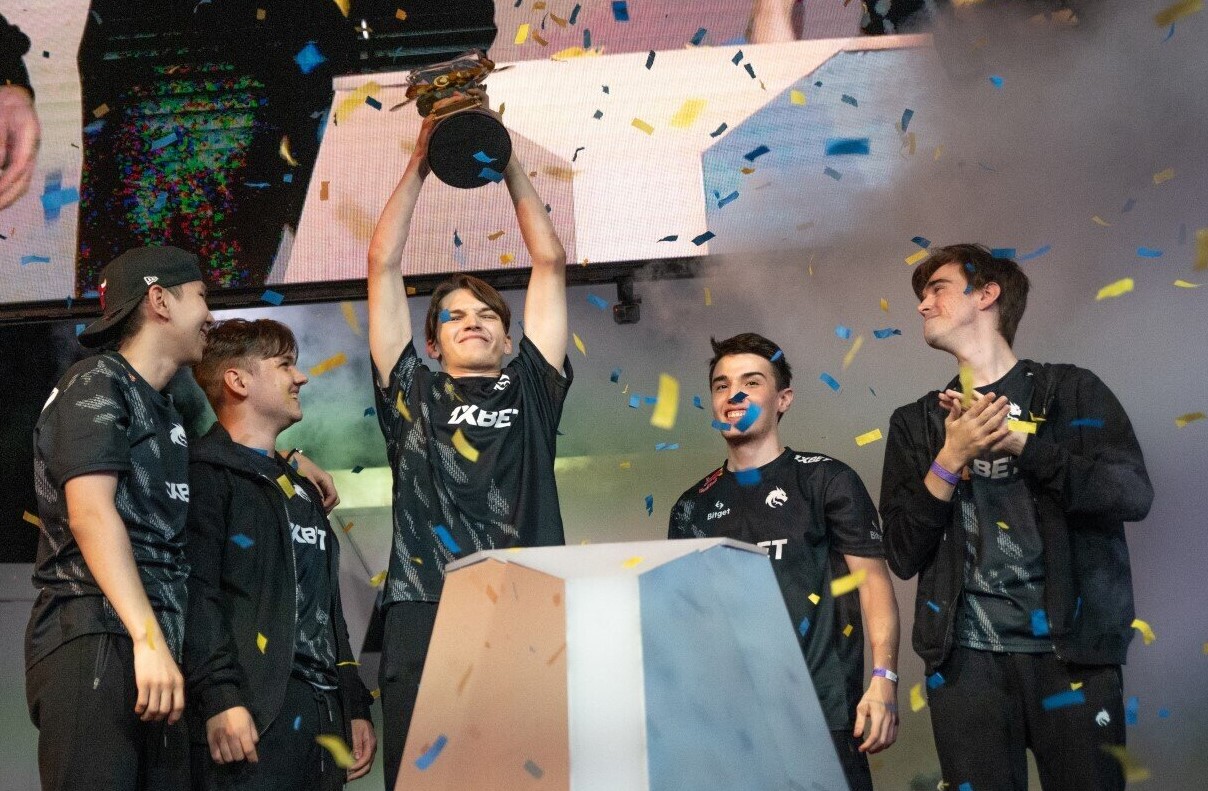 Perjalanan Panjang Team Spirit, Sang Kuda Hitam Yang Berhasil Juarai The International 10!