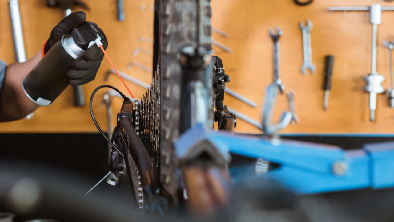 Cara Merawat Rantai Sepeda dengan Chain Lube