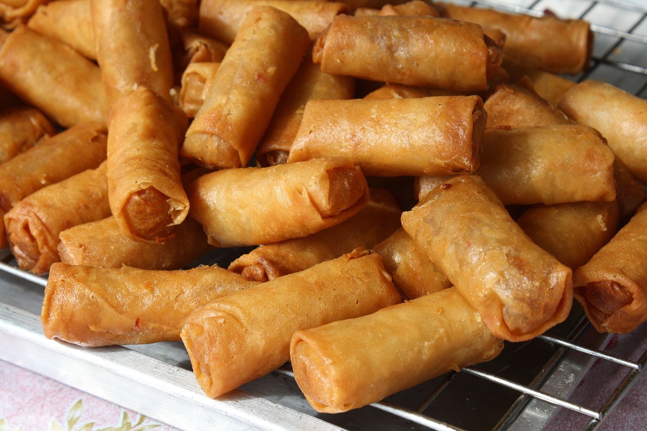 Ilustrasi lumpia. Image: Jiradet Inrungruang/Pixabay