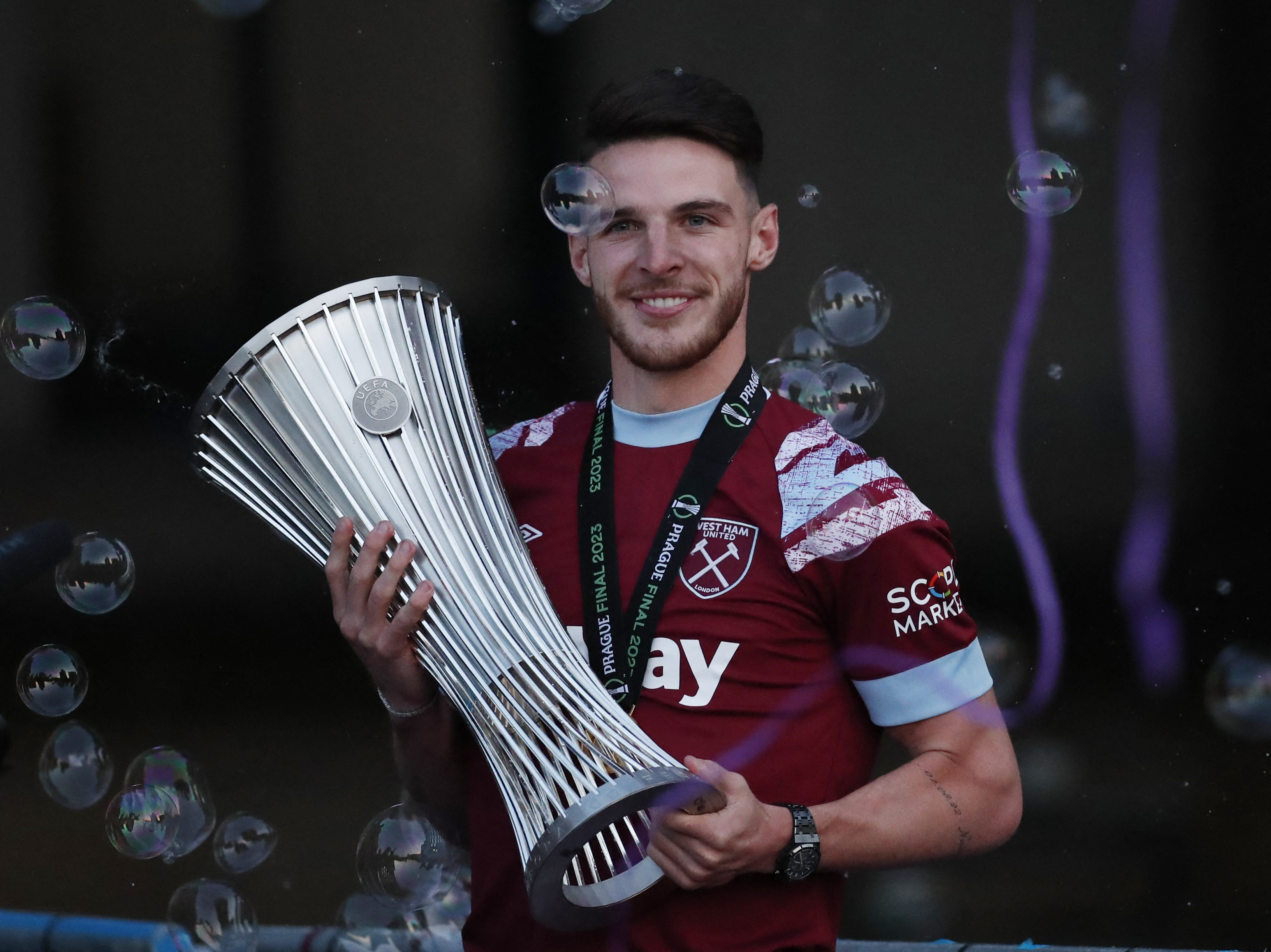 West Ham United's Declan Rice celebrates with the trophy after winning the Europa Conference League Action Images via Reuters/Andrew Boyers