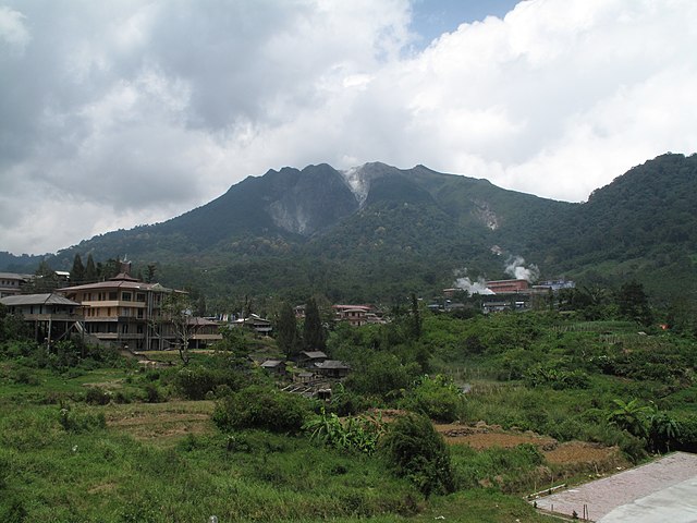 Gunung Sibayak. Image: Wikipedia