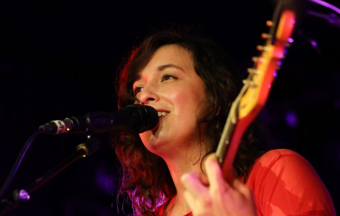 The Beths Bicara Tentang Harapan di “A Real Thing”