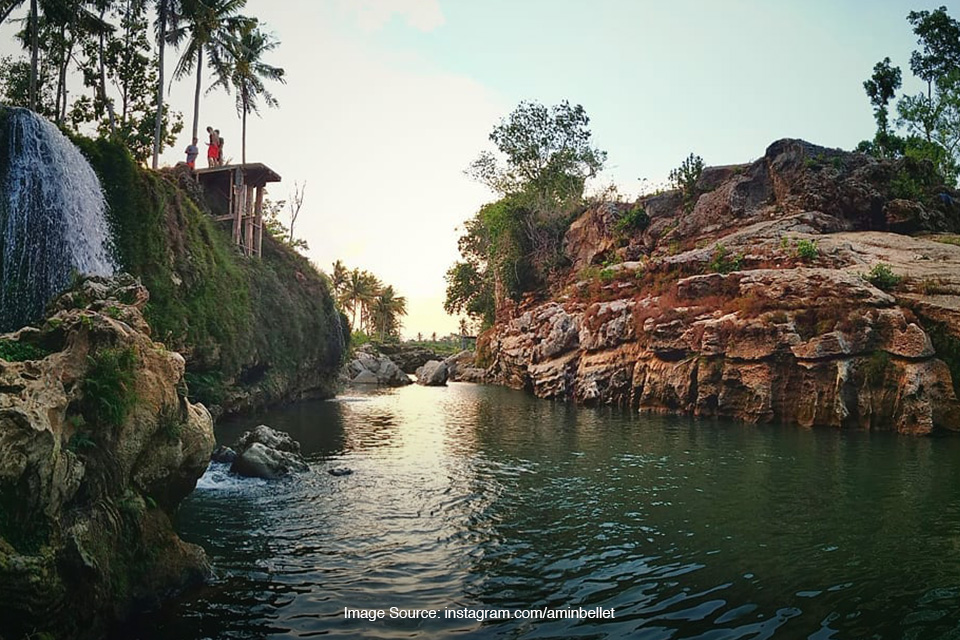 cliff jumping