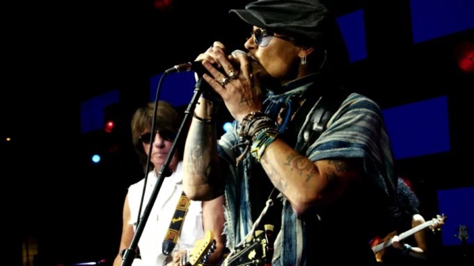 Johnny Depp dan Jeff Beck Umumkan Detail Album Barunya, 18