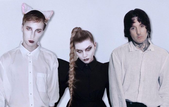 Oli Sykes Kolaborasi dengan Grup Elektronik IC3PEAK