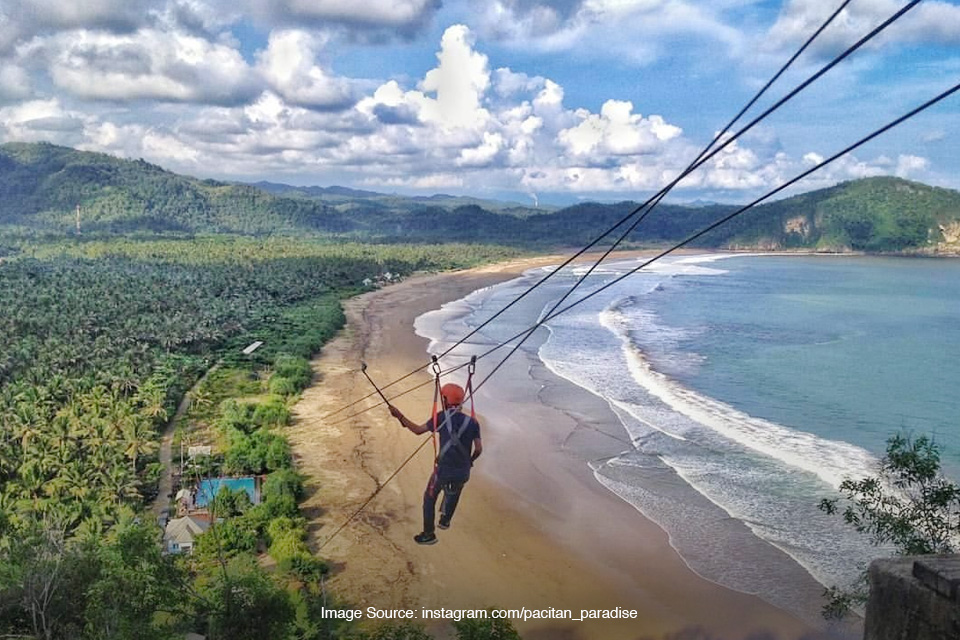 Pantai Taman Pacitan