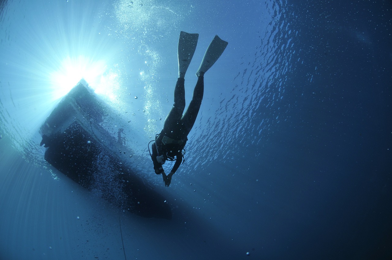 Ilustrasi scuba diving. Image: Masako Uchida/Pixabay