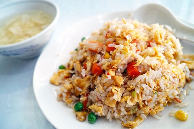 Ilustrasi nasi goreng. Image: takedahrs/Pixabay