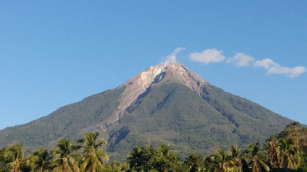 Gunung Ebulobo. Image: Tripadvisor