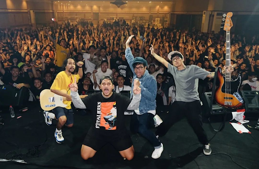 Morfem Muncul Lagi dengan Lagu Cinta, Megah Diterima