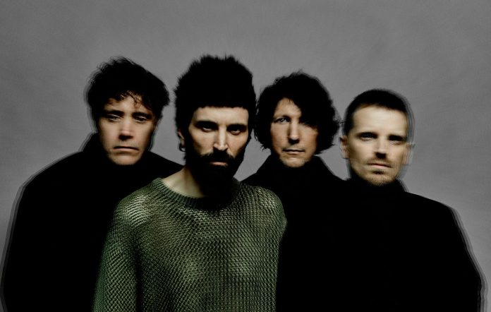 Kasabian Melepas Single Terbaru Bertitel Chemicals