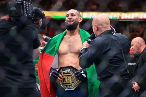 Official! Setelah Menang Telak Lawan Dricus Du Plessis di UFC 319, Kini Khamzat Chimaev Jadi Raja Baru UFC!