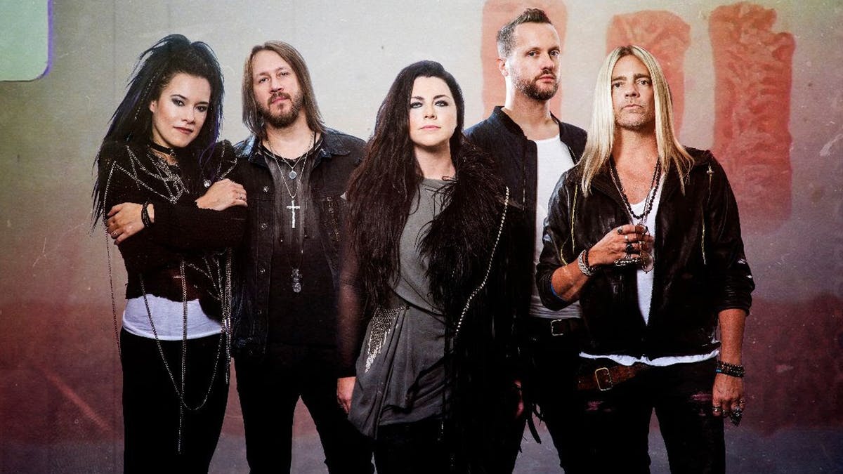 Gitaris Jen Majura Resmi Tinggalkan Band Evanescence