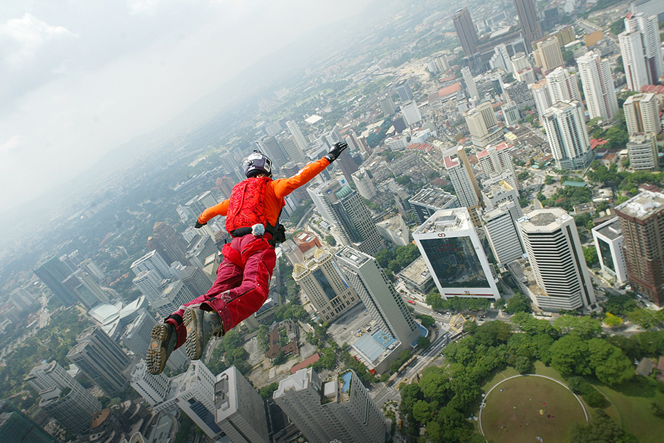 BASE Jumping