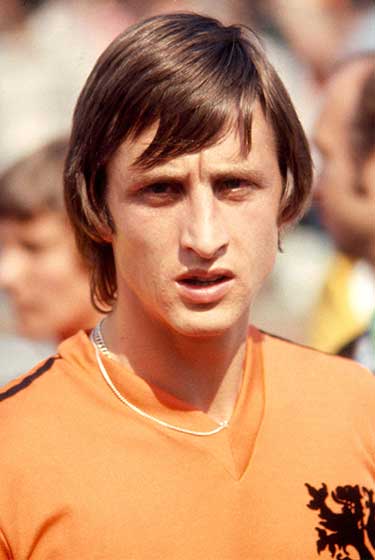 Total Football: Mimpi Sepakbola Murni Sang Legenda Sepakbola Johan Cruyff