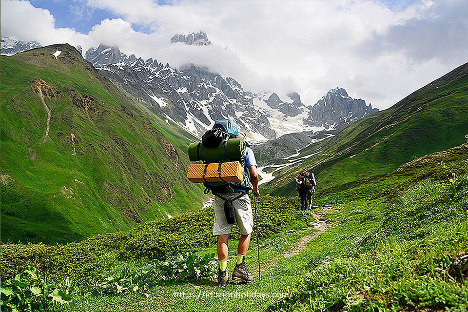 Rute Hiking Baru yang Menghubungkan Eropa dan Asia