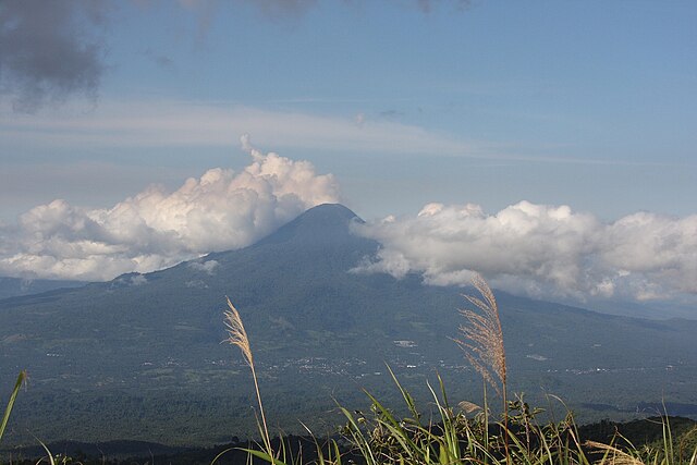 Gunung Klabat. Image: Wikipedia