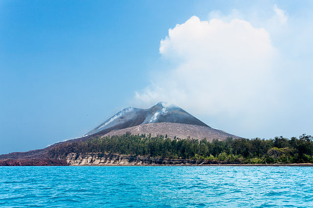 Gunung Anak Krakatau. Image: Wikipedia