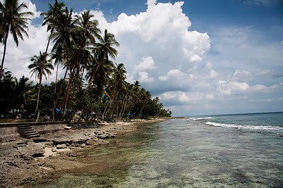 Pantai Namalatu. Image: Flickr