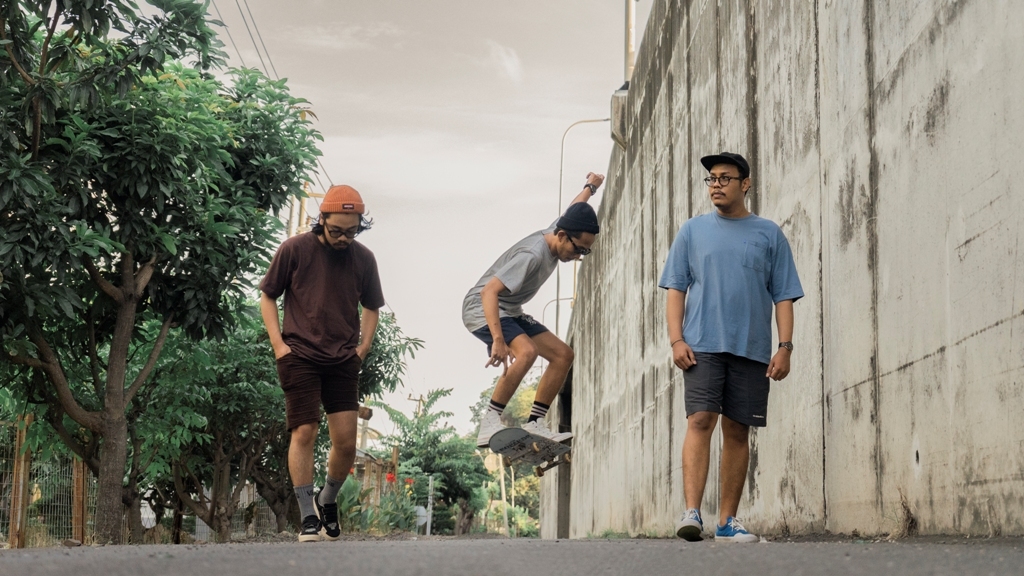 Threesixty Lepas Single Serein dengan Warna Musik Berbeda